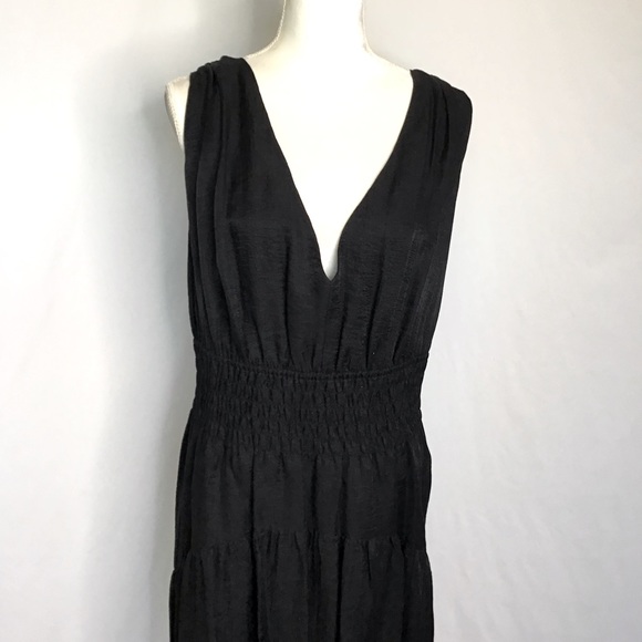 Vince Women's Sleeveless V Neck Smocked Dress

Size: 3X 3TG - Picture 3 of 7